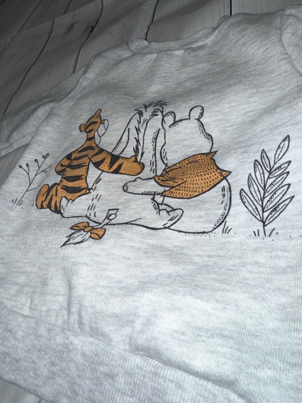 Winnie the Pooh Graphic Sweatshirt - Size 12 Months - Picture 6 of 6